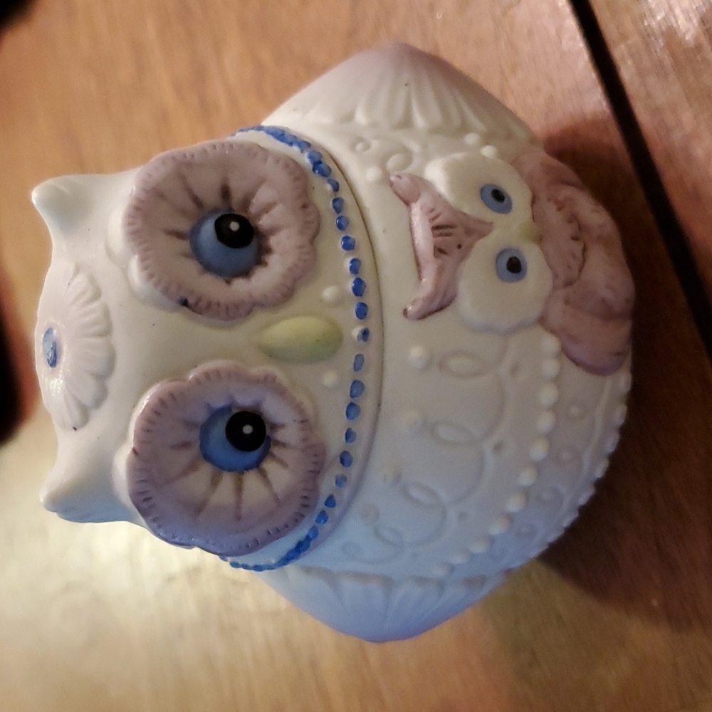 Lefton China |  Lefton Hand Painted Bisque Porcelain Owl Trink Box